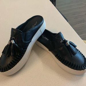 J/Slides Leather Mule sneaker!